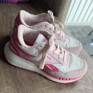 Reebok Kids Sneakers in Pink and White